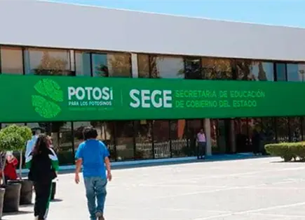 Deysi L&oacute;pez, de quejas en el Registro Civil a la SEGE