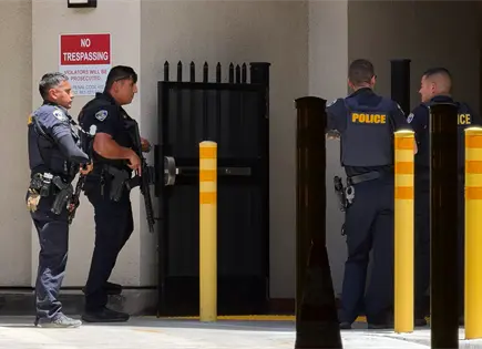 Hombre se atrinchera en banco de Bakersfield por amenaza bomba