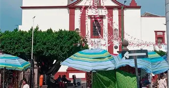 Invita la Iglesia a kerm&eacute;s con causa