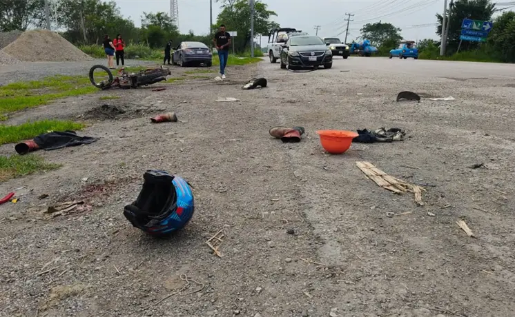 Muere hombre en choque frontal; su hijo est&aacute; grave