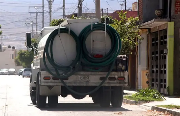 Se triplica abasto de agua con pipas en la ZM: Imco