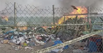 Sofocan incendio en basurero de colonia Libertad