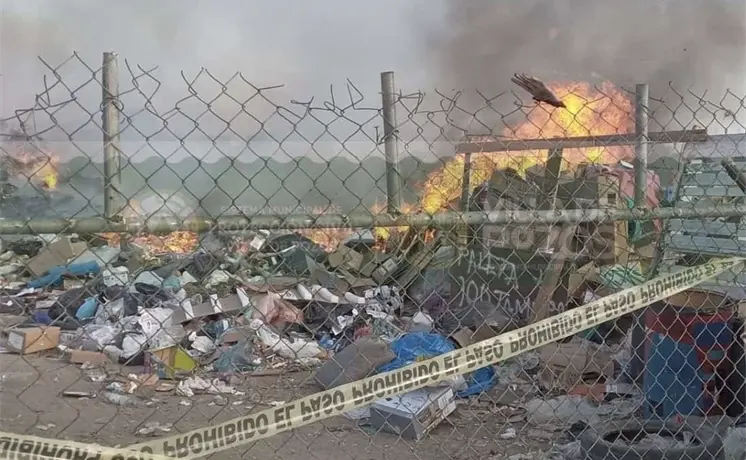 Sofocan incendio en basurero de colonia Libertad Sofocan incendio en basurero de colonia Libertad