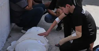 Al menos 10 muertos en ataques israel&iacute;es en Gaza, dicen hospitales