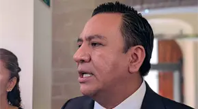 Promete Torres Sánchez destrabar trámites para obras en la capital