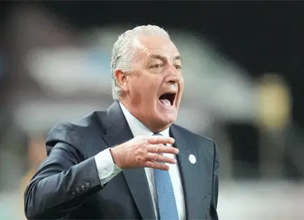 Alfaro destaca plan y entrega de Paraguay para Mundial 2026