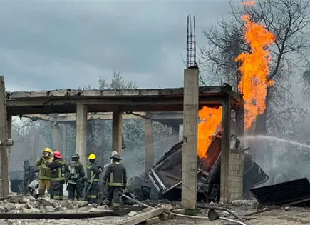 Video | Miles de evacuados tras fuerte explosi&oacute;n en Puebla