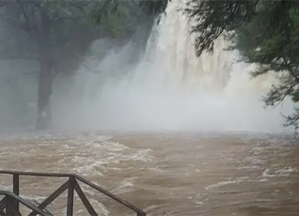 Cierran parajes en la Huasteca por exceso de agua