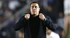Efra&iacute;n Ju&aacute;rez dejar&aacute; a Pumas