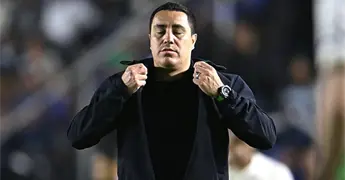 Efra&iacute;n Ju&aacute;rez dejar&aacute; a Pumas
