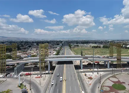Implementar&aacute;n desv&iacute;os parciales por asfaltado en torno a megapuente