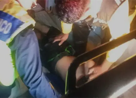 Muere joven por descarga el&eacute;ctrica en una calle inundada