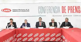 Reclama el CMIC adeudos de Pemex