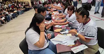 Alumnos del Tec, con beca Bienestar