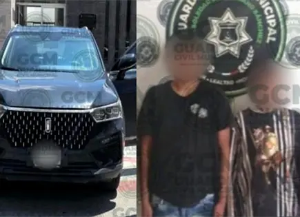 Atrapan a supuestos ladrones de veh&iacute;culos