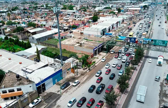 Aumentan tiempos de traslado sobre la carretera a Rioverde