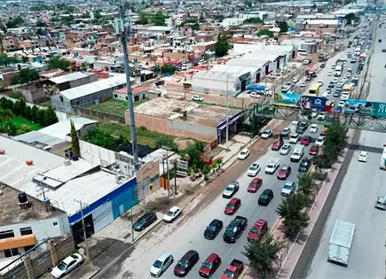 Aumentan tiempos de traslado sobre la carretera a Rioverde