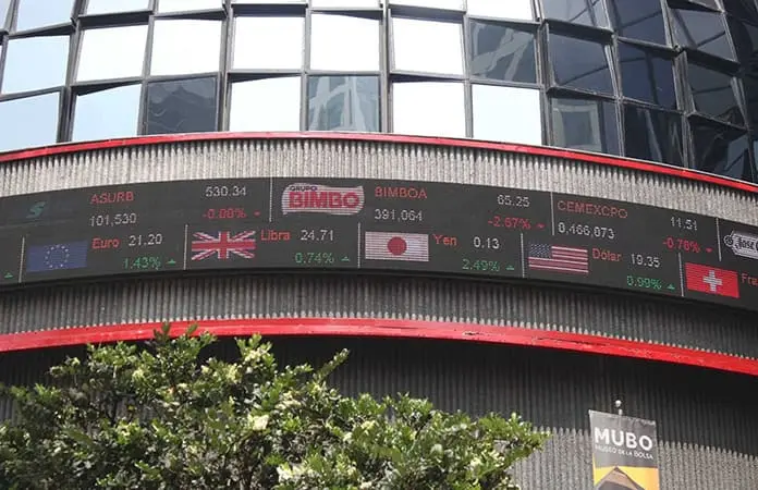 Bolsa mexicana cae 0.74 %