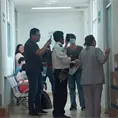 Derechohabiente y m&eacute;dico a punto de liarse a golpes
