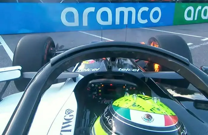 El auto de "Checo" se incendia en FP2 El auto de "Checo" se incendia en FP2