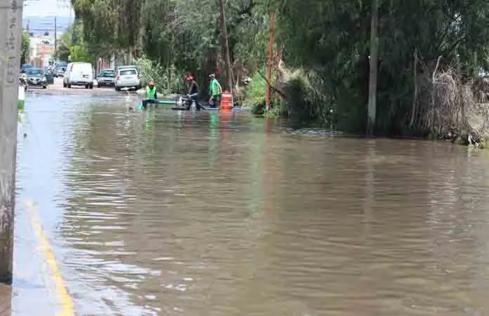 Lluvias inundan las colonias de Soledad