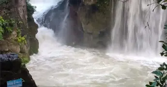 Lluvias obligan al cierre de parajes