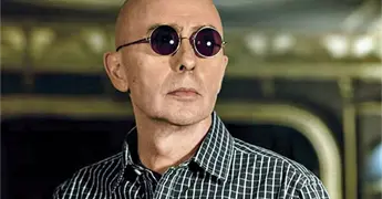 MUERE EL &acute;INDIO&acute; SOLARI, &Iacute;CONO DEL ROCK ARGENTINO