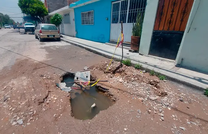 Obra inconclusa del Interapas pone en riesgo a conductores