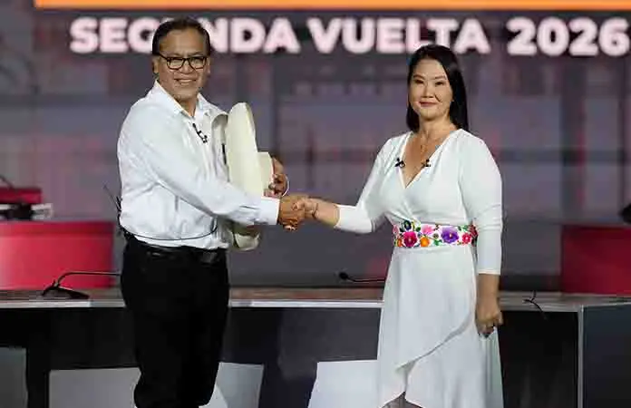Peruanos eligen su futuro, en elecciones