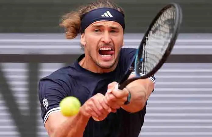 Zverev vence a Mensik en semis