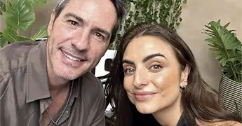 Aislinn Derbez elogia rol de Mauricio Ochmann como pap&aacute;