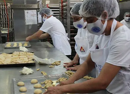 Avanza presencia femenina en las empresas: STyPS