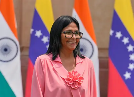 Delcy Rodr&iacute;guez se re&uacute;ne con Erdogan en Estambul para fortalecer lazos