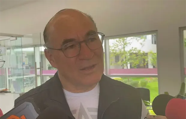 Galindo asegura estabilidad financiera pese a nuevo cr&eacute;dito