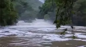 Sube nivel del río Valles en dos días