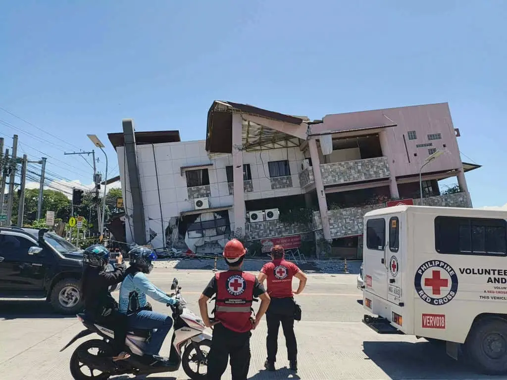 Terremoto en Filipinas deja al menos 35 muertos y daños en General Santos