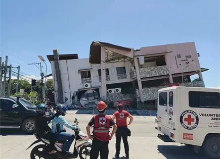 Terremoto en Filipinas deja al menos 35 muertos y daños en General Santos Terremoto en Filipinas deja al menos 35 muertos y daños en General Santos