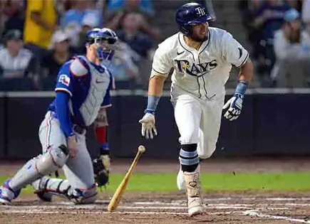 Impulsa el mexicano Aranda victoria de Rays