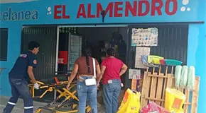 Mujer es asesinada a balazos en una tienda de Tamuín