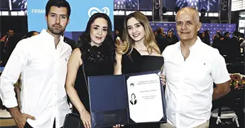"POR SIEMPRE TEC" "POR SIEMPRE TEC"