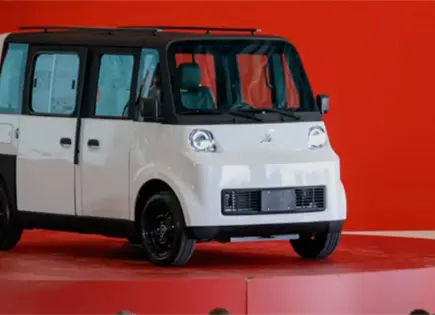 Presentan Olinia, coche accesible diseñado para condiciones urbanas en México Presentan Olinia, coche accesible diseñado para condiciones urbanas en México