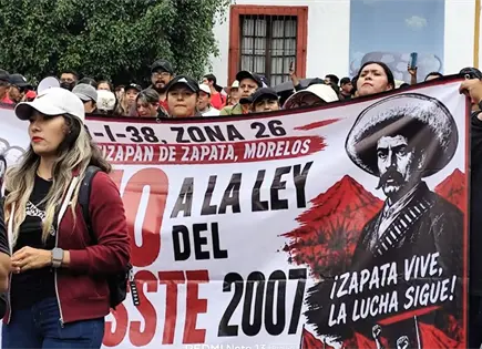 La CNTE mantiene huelga y protestas en Oaxaca y CDMX La CNTE mantiene huelga y protestas en Oaxaca y CDMX