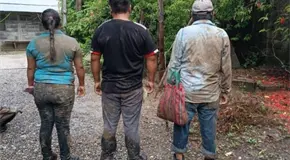 Recuperan indígenas viviendas en Tampamolón