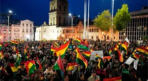Exigen fin de bloqueos prolongados en Bolivia