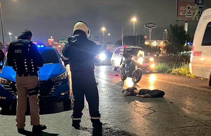 Indigente atropellado en la rúa a México