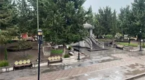 Prev&eacute;n lluvias, niebla y ambiente bochornoso este viernes