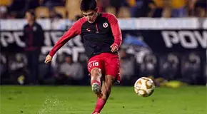 Mora renueva con los Xolos