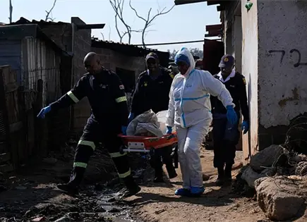 Banda ataca en Sudáfrica; hay 12 muertos Banda ataca en Sudáfrica; hay 12 muertos
