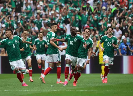 El Tri vence a Sudáfrica en su debut mundialista El Tri vence a Sudáfrica en su debut mundialista
