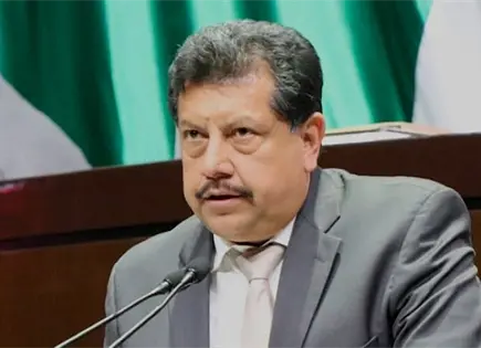Propone &Oacute;scar Bautista prohibir motocicletas en v&iacute;as federales